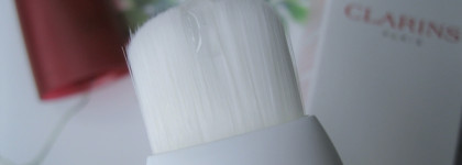 Пилинг для лица на основе гликолевой и салициловой кислот Clarins: мягкое обновление кожи