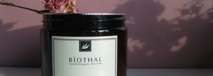Biothal Sea Salt Scrub Wild Rose: солевой скраб с дикой розой, буквально