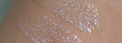 Хочу/могу: блеск Beauty Bomb Lip Glass 02 Nice As Ice как дюп для Pat Mcgrath Labs Lust Gloss Astral Moon Flower