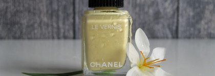 Весенняя лимитка в нежном оттенке Chanel Le Vernis Longwear Nail Colour #915 Riviera