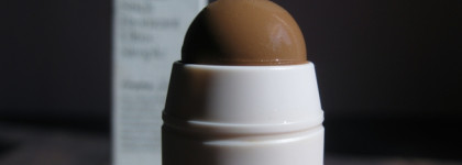 Самый нерыжий из рыжих бронзеров в стике Rare Beauty Warm Wishes Effortless Bronzer Stick в оттенке Happy Sol #89