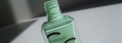 Рабочая лошадка для ногтей: лак Catrice Iconails Gel Lacquer 121 Mint To be