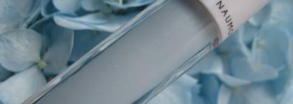 Невозможно оставить без внимания голубой блеск для губ Sergey Naumov Lip Gloss Replicant 0058