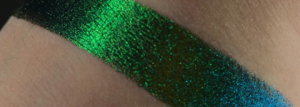 Инопланетные зелёные мультихромные смоки в стиле Натальи Шик