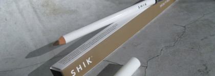 Для консерваторов и любителей пушистых бровей: пудровый карандаш Shik Brow Powder Pencil Medium