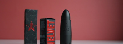 Ужасный красный: провокационная матовая помада Jeffree Star Velvet Trap Lipstick Best Hair