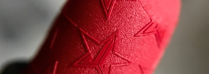 Ужасный красный: провокационная матовая помада Jeffree Star Velvet Trap Lipstick Best Hair