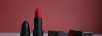 Ужасный красный: провокационная матовая помада Jeffree Star Velvet Trap Lipstick Best Hair
