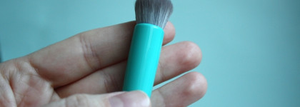 Фавориты By GEV MUA Ne blednaya: кисти Lil Bi для консилера и Kitty для теней