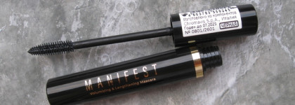 Halo eye в любой непонятной ситуации: сияющий новогодний макияж, серые смоки и акцент на глаза