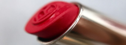 Лучшая бюджетная красная матовая помада: L'Oreal Color Riche Intense Volume Matte 346 Le Rouge Determination