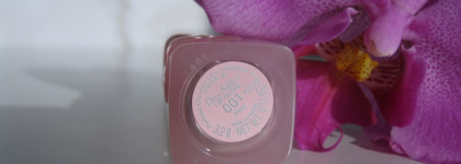 Кому нужен непредсказуемый бальзам со спецэффектами за 4500? Dior Addict Lip Glow Color Reviver Balm 001 Pink