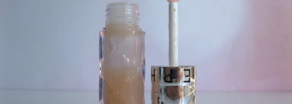 Самый близкий аналог максимазера Maximizer Dior: блеск для губ Sephora Outrageous Effect Volume Lip Gloss 01