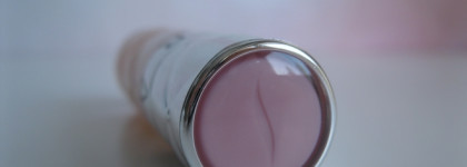 Самый близкий аналог максимазера Maximizer Dior: блеск для губ Sephora Outrageous Effect Volume Lip Gloss 01