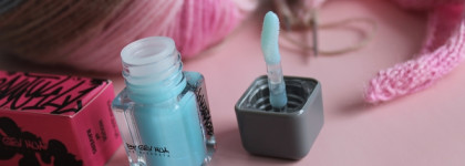 Голубой блеск для губ Ne Blednaya By Gev MUA в оттенке House Of Ravens: немного недо