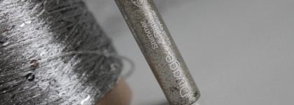 Зря не купила бы сама: глиттерная подводка Divage Shimmer & Shine Liquid Eyeliner 01