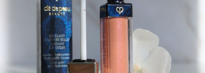 Японский люкс: с таким блеском и бальзамов не надо - Cle De Peau Beaute Radiant Lip Gloss 02 Warm Crystal