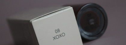 Опасный футляр и еще один аналог Rhode Espresso: масло для губ Shik Glossy Lip Oil 08 XOXO