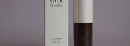 Опасный футляр и еще один аналог Rhode Espresso: масло для губ Shik Glossy Lip Oil 08 XOXO