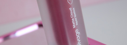 Как корейская матовая муссовая помада: Divage Matte Cloud Liquid Lipstick оттенок All Day Rose 06 Сливовый