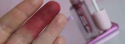 Как корейская матовая муссовая помада: Divage Matte Cloud Liquid Lipstick оттенок All Day Rose 06 Сливовый