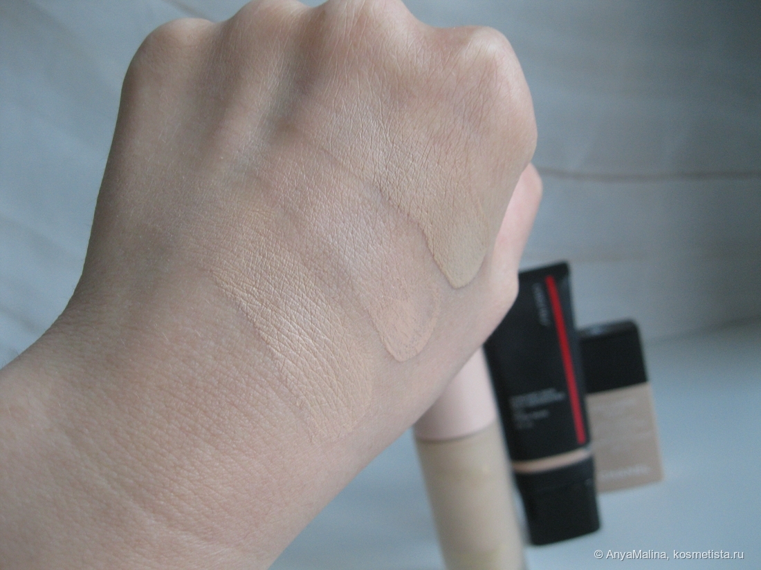Gucci Natural Finish Fluid Foundation W140Shiseido Synchro Skin Self-Refreshing Tint SPF 20 #125 AsteridChanel Vitalumiere Aqua Ultra Light Skin Perfecting Makeup SPF 15 10 Beige