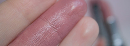 Герой не моего романа: Mac Macximal Sleek Satin оттенок Modesty 835 - скромный сатиновый розовый нюд