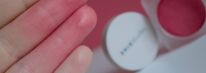 Не опасный красный: муссовые румяна от Шик Shik Crimson Blush Poppy