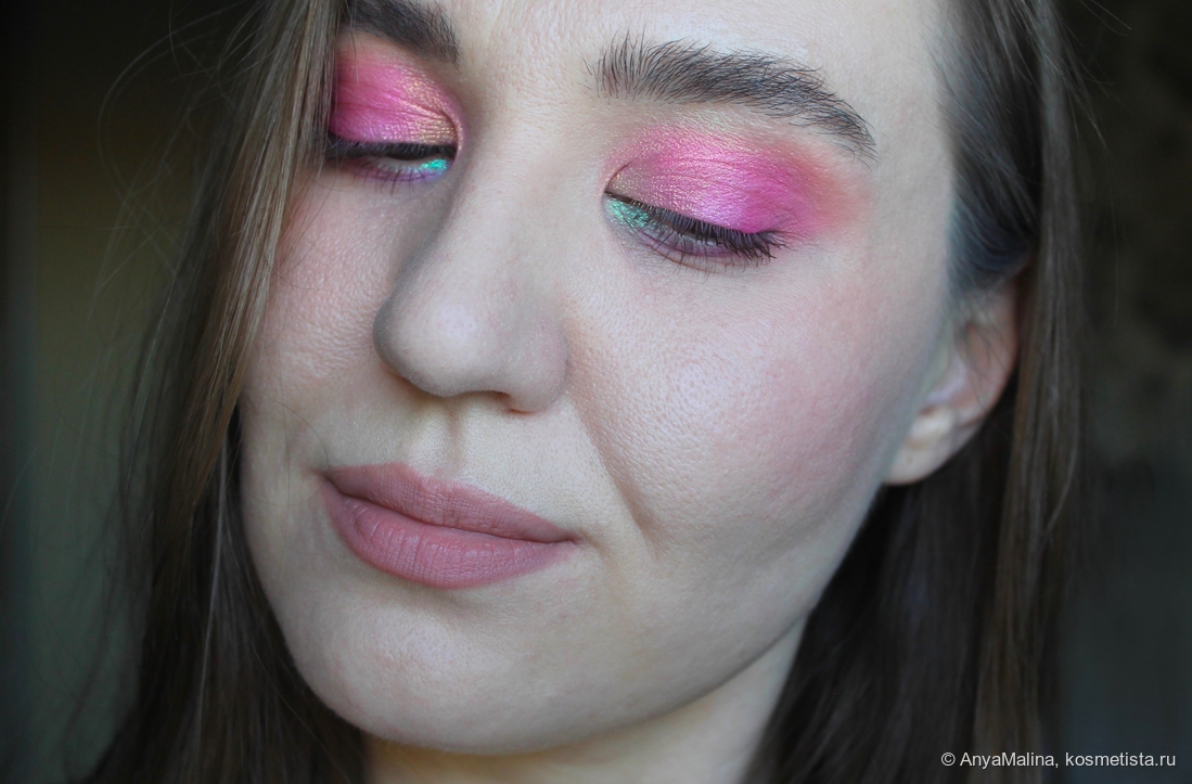 Тут выглядит чуть ярче, чем в жизни