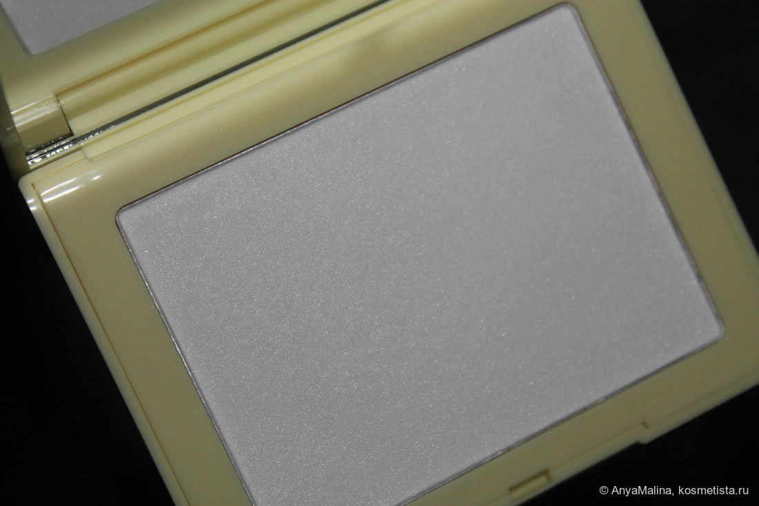 Arive Makeup Subtle Setting Powder SPF 30 со вспышкой