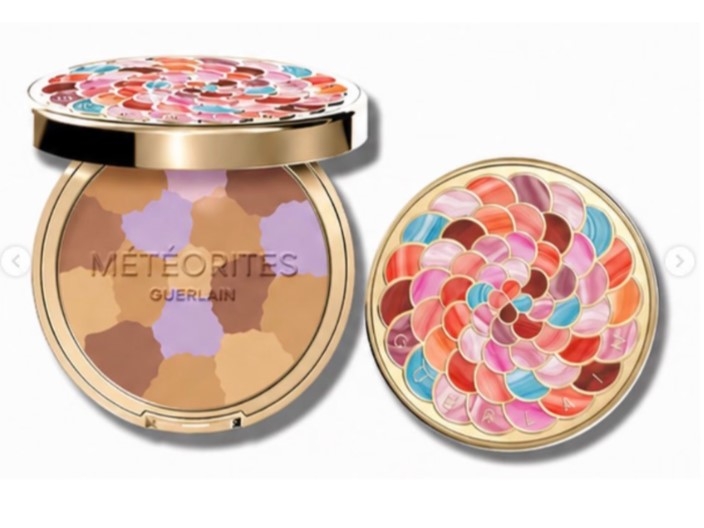 Meteorites Compact 03 Warm Natural Gold
