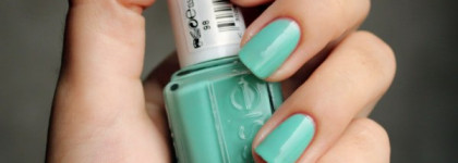 Бирюза от Essie Turquoise & caicos