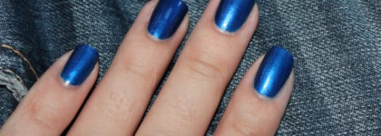 Еще один приятель с Карибов - Essie Aruba Blue