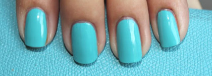 Летнее небо с Essie in-the-cabana