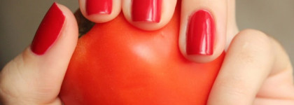 Ярко-красный Essie Aperitif