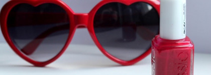 И снова о красных. Essie Forever Yammy