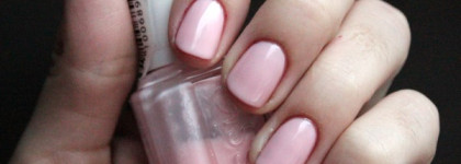 Очень-очень трудный Essie Muchi-muchi