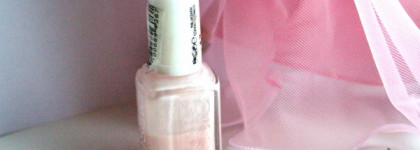 Очень-очень трудный Essie Muchi-muchi