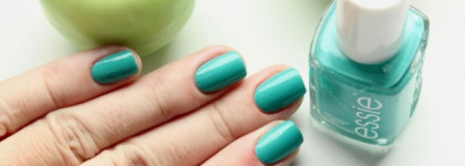 Аквамариновый Essie Nail Laquer #266 Naughty Nautical