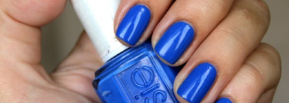 Самый синий Essie Nail Laquer Butler,please #819