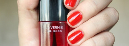 Яркая, очень яркая осень с Chanel Le Vernis 530 Rouge Radical