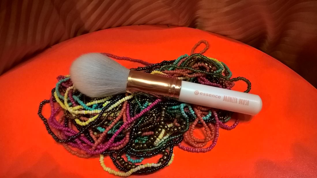 Кисть для макияжа essence precise eyeliner brush для гелевой подводки