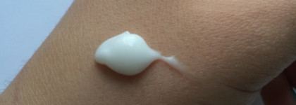 Два крема от Sentio. Regenerating and Moisturzinig Ceramide Emulsion и Smooth Skin Restoring Hand Creme