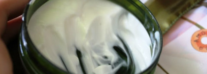 Помощь волосам от Yves Rocher