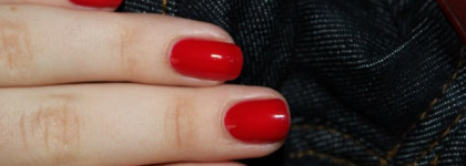 Essie Russian Roulette (61)