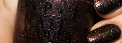 Звёздное небо с Opi My Private Jet и Essie Mezmerised