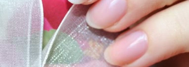 Лёгкий, как пёрышко - Essie Beam Up Instant Nail Whitener