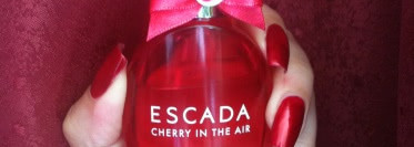 Мое лето пахнет Cherry in the air от Escada