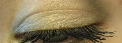 Нежность с Shiseido Luminizing Satin Eye Color Trio Opera- GD804