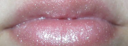 Моя блестящая парочка. Блески для губ Victoria Shu Barcelona Shine Sublime Lip Gloss №201 и  EVA New generation Power Gloss  №43